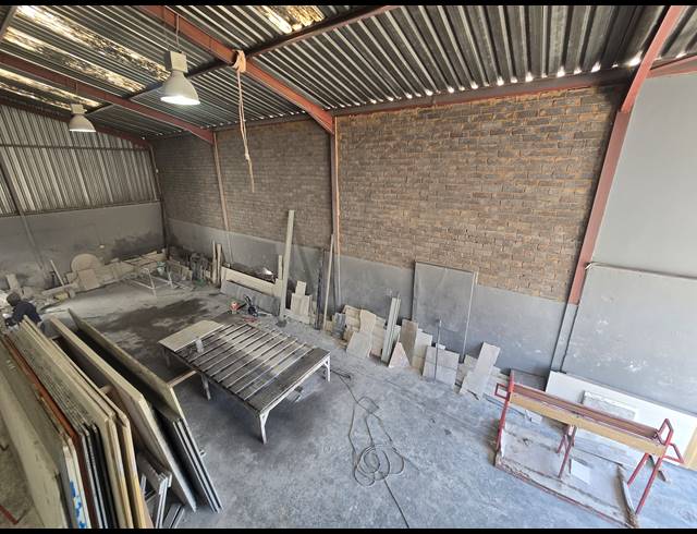 264M² WAREHOUSE TO LET IN ANDERBOLT